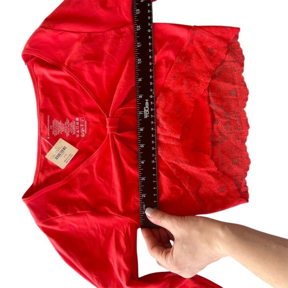 Anthropologie Knotted Lace Hem Crop Top Womens S/M Red Long Sleeve V-Neck NEW - Picture 5 of 8